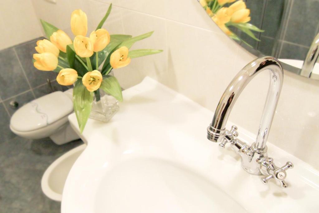L' Antico Cortile Hotel Caserta Phòng bức ảnh