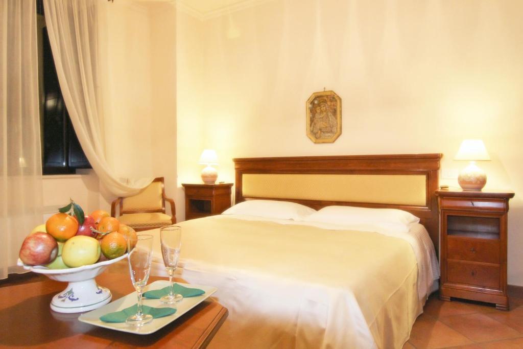 L' Antico Cortile Hotel Caserta Phòng bức ảnh